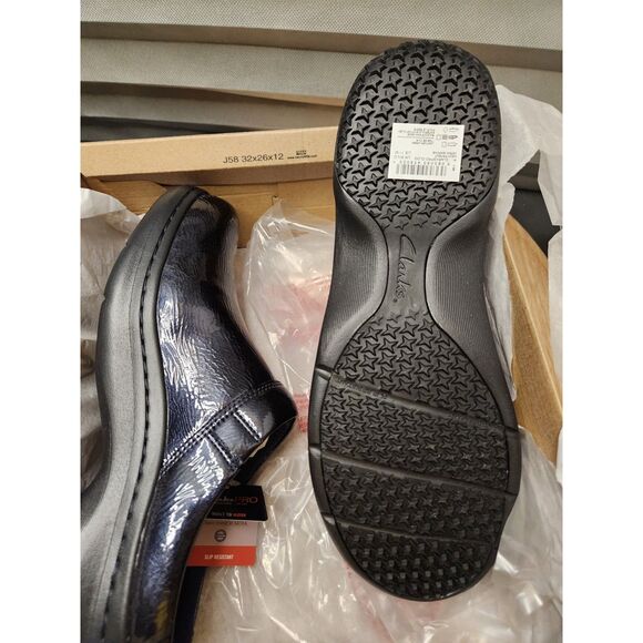 Clarks Pro Clog Women's Size 11 Navy Patent - Picture 9 of 9
